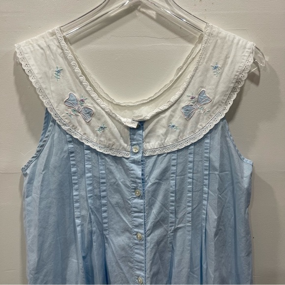 Vintage Long Night Gown Floral Bow Neckline Button Pleated Front - Picture 4 of 7